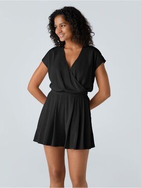 NWT HALARA V Neck Short Sleeve Pocket Waffle Casual Romper in Black - M